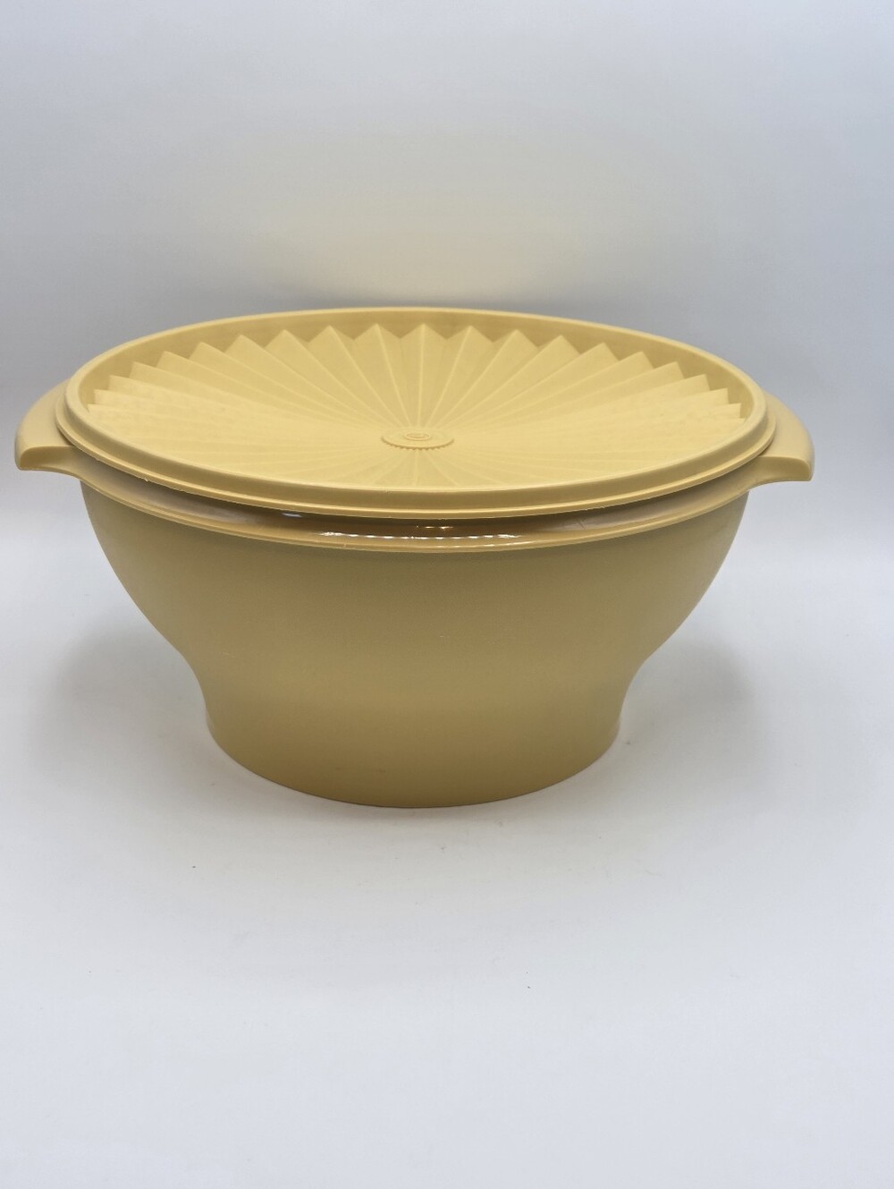 Vintage Tupperware Servalier Harvest Gold Large Salad Serving Bowl